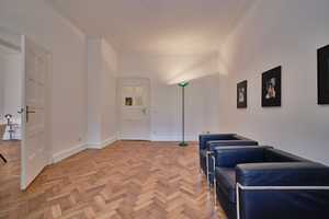 Klassische Altbauwohnung am Winthirplatz – München – Vorschaubild 3