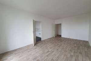 **FRISCH RENOVIERT**3-Zimmer-Wohnung // DG // Balkon // Bad mit Wanne // ab 01.10.2026 – Jupiterstraße 36, 4205 Grünau-Nord, Leipzig – Vorschaubild 10