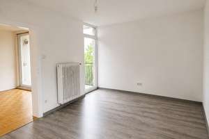 Frisch renovierte 2-Zimmer-Wohnung mit großem Balkon, neuer Einbauküche und Aufzug in Innenstadtlage – Barbarossastr. 43, 41061 Gladbach, Mönchengladbach – Vorschaubild 6