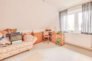 Freistehendes Einfamilienhaus in begehrter Lage von Bremen-Oberneuland – Die vollständige Adresse der Immobilie erhältst du vom Anbieter., 28355 Oberneuland, Bremen – Vorschaubild 24