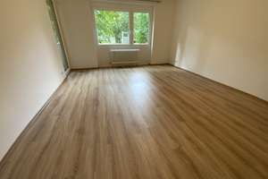 Schön geschnittene, frisch komplett sanierte 3-Zimmer-Wohnung  mit Balkon in der Schinnrainstraße 3 – Schinnrainstraße 3, 76227 Durlach, Karlsruhe – Vorschaubild 4