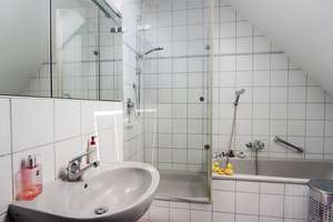 Gepflegte 4,5-Zimmer-Maisonette-Wohnung mit zwei Balkonen in Pliezhausen – 72124 Pliezhausen – Vorschaubild 15
