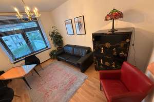 Möbliert auf Zeit: 2-Zimmer-Altbau Altstadt, ruhige Seitenstraße, 5 Min zum Rhein – 40213 Altstadt, Düsseldorf – Vorschaubild 5