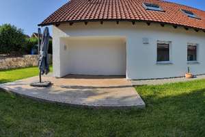 Freistehendes Einfamilienhaus mit Doppelgarage und Garten in einer ruhigen Lage – Die vollständige Adresse der Immobilie erhältst du vom Anbieter., 89426 Wittislingen – Vorschaubild 2