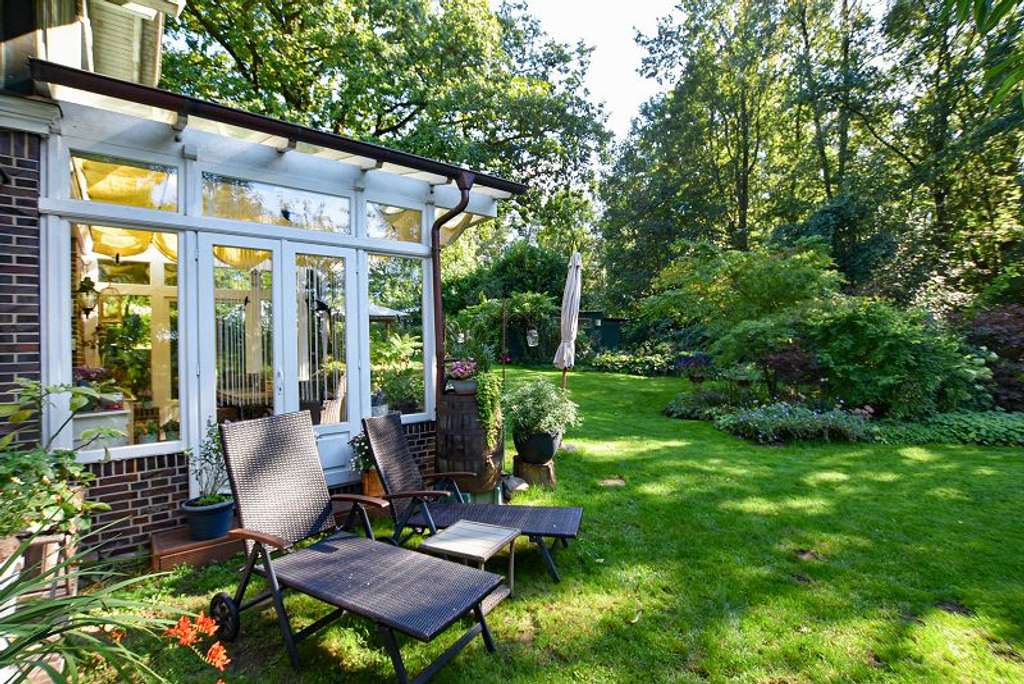 Immobilie in Sülfeld - Stilvolles Landhaus auf weitläufigem Grundstück mitten im Grünen zwischen Hamburg & Ostsee... - Bild 1