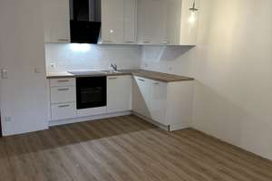 Wunderschöne 2-Zimmer-Wohnung in Stuttgart-Zuffenhausen – Hohenloher Straße 32A, 70435 Zuffenhausen-Mönchsberg, Stuttgart – Vorschaubild 1