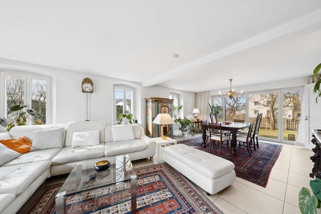 Immobilie in Prebitz - Einzigartiges Landhausjuwel - hochwertig kernsaniert mit Aufzug & weitläufigem Grundstück - Bild 3