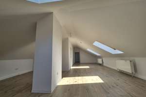 Urbanes Wohnen mit Dachflair in Mainz-Kastel – Philippsring 27, 55252 Mainz-Kastel, Wiesbaden – Vorschaubild 1