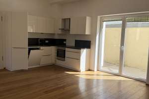 Wohnen in einer Burg: 2-Zimmer-Wohnung, mit Parkplatz und EBK in Wesseling, Berzdorf – Godorfer Burg 11, 50389 Wesseling – Vorschaubild 7