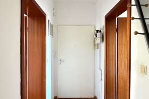 Helle 2-Zimmer-Wohnung mit schönem Parkblick in Fürth. – Waldstr. 9, 90763 Südstadt Industriegebiet, Fürth – Vorschaubild 2