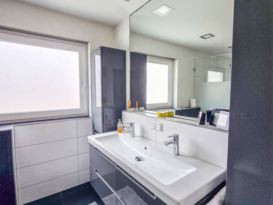 Badezimmer rechte Seite