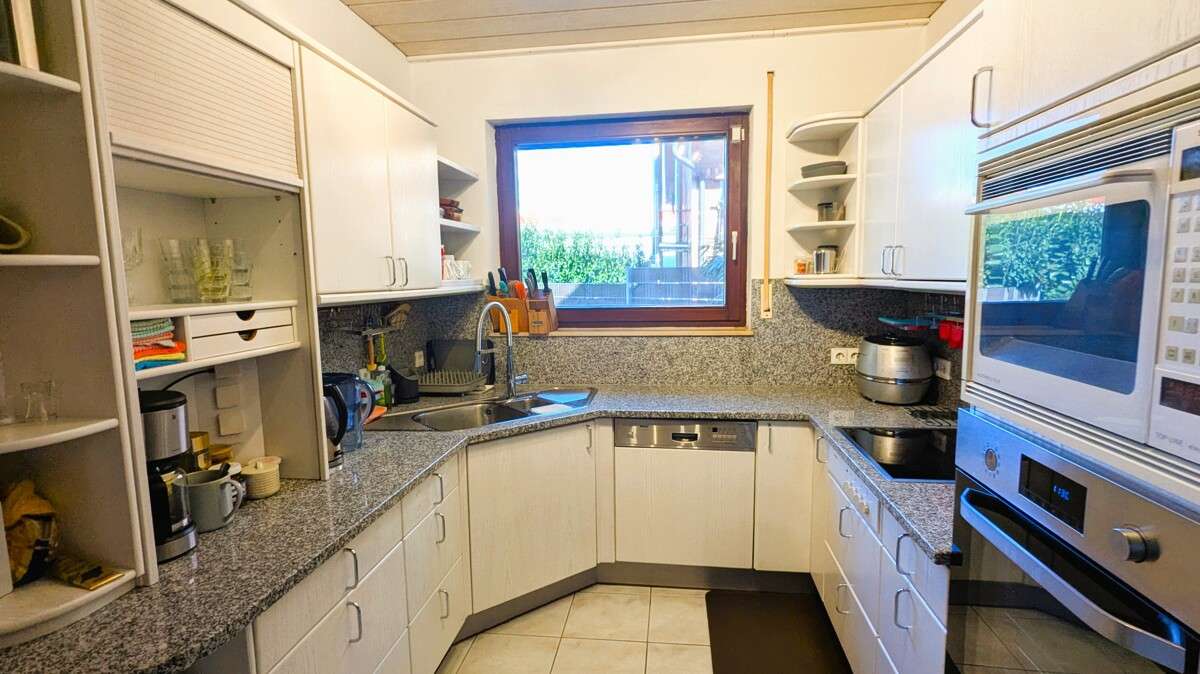 Immobilie in Mutlangen - Schickes 80iger Jahre Familiendomizil in Split-Level-Bauweise mit Einliegerwohnung! - Bild 4