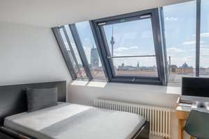Schöne Dachgeschosswohnung mit Terrasse und Kamin in der Nähe zum Teutoburger Platz – Die vollständige Adresse der Immobilie erhältst du vom Anbieter., 10119 Prenzlauer Berg, Berlin – Vorschaubild 9