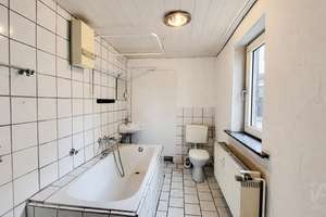 Wohn- und Geschäftshaus mit Gaststätte und Fachwerkcharme in Neuwallmoden – Die vollständige Adresse der Immobilie erhältst du vom Anbieter., 38729 Wallmoden – Vorschaubild 11