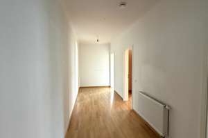 3,5-Zimmer-Wohnung
Beste Lage mitten im Westen
Familien-Paare-WG – Die vollständige Adresse der Immobilie erhältst du vom Anbieter., 70197 Rotebühl, Stuttgart – Vorschaubild 3