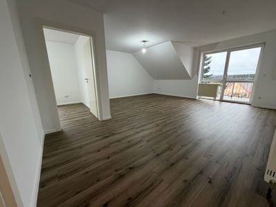 Renovierte 3-Zimmer ETW mit Balkon, Carport und neuer Pelletheizung in Irchenrieth