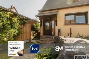 Italienisches Flair trifft Wohnkomfort – charmante Doppelhaushälfte mit Kamin & grünem Garten – 4178 Böhlitz-Ehrenberg, Leipzig – Vorschaubild 1