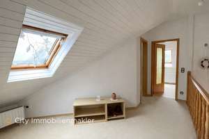 Hannover-Garbsen Top-gepflegtes 150 qm Familienhaus mit Garten, Terrasse & Garage – Die vollständige Adresse der Immobilie erhältst du vom Anbieter., 30823 Garbsen – Vorschaubild 15