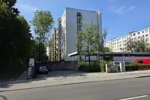 Property thumbnail 1