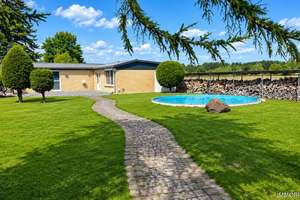 Exklusives Erholungsgrundstück mit Bungalow, Pool und traumhafter Sonnenterrasse in der Mötzower Vor – Die vollständige Adresse der Immobilie erhältst du vom Anbieter., 14776 Dom, Brandenburg an der Havel – Vorschaubild 1