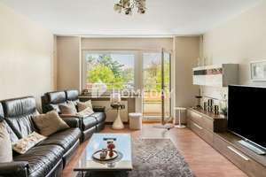 Großzügige 4-Zimmer-Wohnung mit Loggia und Stellplatz