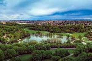 Wohnen am Westpark: Stilvoll renovierte, leerstehende 2-Zi-Wohnung- ohne Provision!