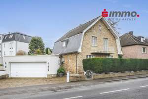 Gepflegtes Einfamilienhaus mit Wintergarten, Sauna und Doppelgarage in beliebter Lage – Die vollständige Adresse der Immobilie erhältst du vom Anbieter., 52080 Haaren, Aachen – Vorschaubild 1