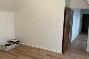 Im Winter wenig heizen, im Sommer erträglich: 3,5 Zimmer DG Maisonettewohnung nahe Schwabengalerie – Möhringer Landstraße 15, 70563 Vaihingen-Mitte, Stuttgart – Vorschaubild 11