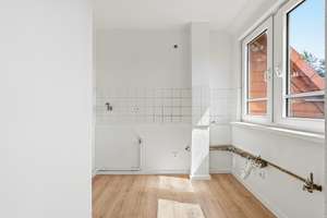Ein Zuhause mit Weitblick – stilvolles Wohnen im Dachgeschoss, nur wenige Schritte zum Tegeler See – Bernauer Str. 121, 13507 Tegel, Berlin – Vorschaubild 3