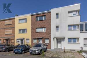 Zentrales Wohnen in Köln-Niehl - charmantes Stadthaus inkl. 2x Stellplätze, 2x Terrasse & Garten