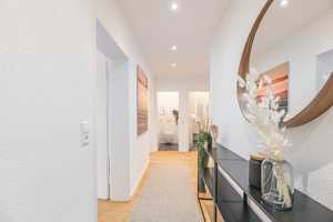 Helle 3,5 ZKB Wohnung mit EBK, 2 Balkonen, Garage + Stellplatz in ruhiger zentraler Lage – Obere Waiblinger Straße 189, 70374 Stuttgart – Vorschaubild 12