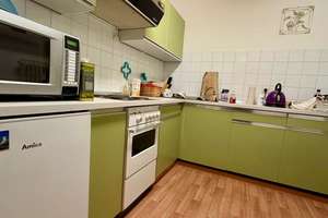 Charmante 1,5-Zimmer-Wohnung mit Balkon & Einbauküche in Bad Teinach-Zavelstein – Silcherstraße 9, 75385 Bad Teinach-Zavelstein – Vorschaubild 2