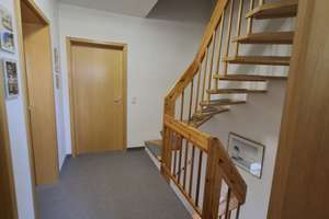 GERÄUMIGES REIHENMITTELHAUS MIT VIEL PLATZ FÜR DIE FAMILIE – Weidenstraße 2 b, 86343 Königsbrunn – Vorschaubild 13