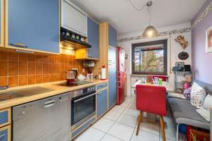 Ruhige 3-Zi.-Wohnung mit Süd-Balkon & TG-Stellplatz in zukünftig sanierter Wohnanlage – Haunstetten – Die vollständige Adresse der Immobilie erhältst du vom Anbieter., 86179 Haunstetten-Nord, Augsburg – Vorschaubild 5