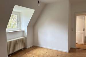 Gemütliche Dachgeschosswohnung – Hertzstraße 80, 24149 Neumühlen-Dietrichsdorf, Kiel – Vorschaubild 3
