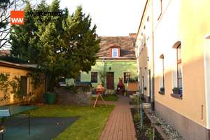 Charmantes Anwesen - 3 Wohnungen - Büro/Lager - großes Grundstück