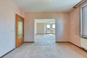 +++ helle & sonnige Altbau-Etage - 2.OG ohne Balkon - modernisierungsbedürftig - inkl. Carport +++ – Brackenheimer Straße 50, 70435 Zuffenhausen-Mitte, Stuttgart – Vorschaubild 7