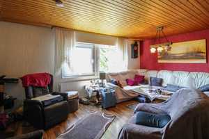 Gestalten Sie Ihr Zuhause: Einfamilienhaus mit weitläufigem Garten n Grävenwiesbach-Heinzenberg  – Hochtaunuskreis – Vorschaubild 6