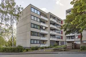 Demnächst frei!  Geräumige 3-Zimmer-Wohnung in Siegen mit Balkon – Kolberger Straße 57, 57072 Siegen, Siegen – Vorschaubild 2