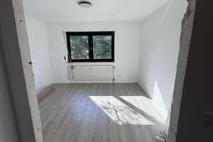 PROVISIONSFREI | Erstbezug nach Kernsanierung | 3,5 Zi | Balkon | 86 m² | Daxlanden – Gerhart-Hauptmann-Straße 11, 76189 Daxlanden, Karlsruhe – Vorschaubild 7
