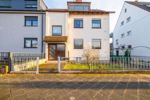 Familienglück in Wallstadt:
Haus mit Garten & Einliegerwohnung – Die vollständige Adresse der Immobilie erhältst du vom Anbieter., 68259 Wallstadt, Mannheim – Vorschaubild 2