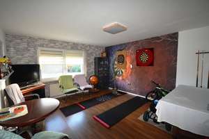 * Geräumiges Wohnhaus, sanniert * – Die vollständige Adresse der Immobilie erhältst du vom Anbieter., 26683 Saterland – Vorschaubild 12