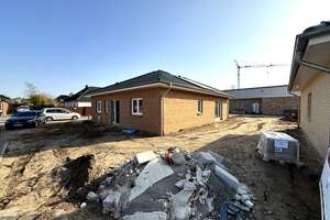 Neubau-Klinkerbungalow in beliebter Lage – Die vollständige Adresse der Immobilie erhältst du vom Anbieter., 29313 Hambühren – Vorschaubild 13
