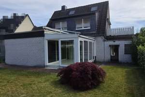 Charmantes Zweifamilienhaus mit Entwicklungspotential in Herten – Die vollständige Adresse der Immobilie erhältst du vom Anbieter., 45699 Herten – Vorschaubild 3