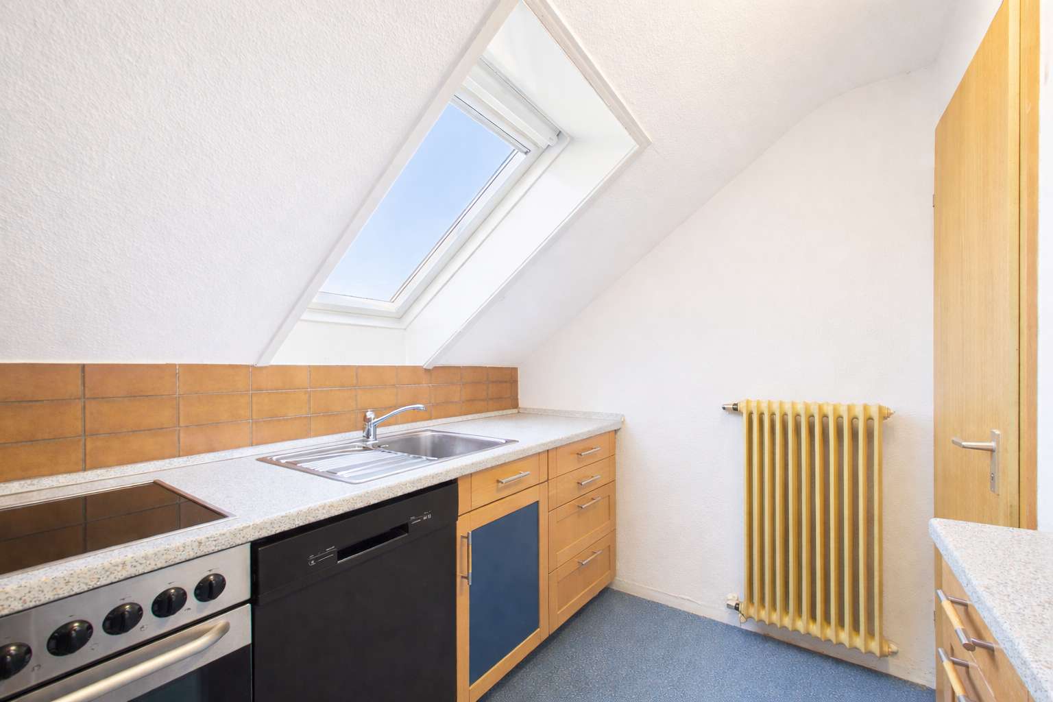 Immobilie in Kernen im Remstal - Kapitalanlage: 2-Zimmer-DG-Wohnung mit Süd-Loggia - Bild 3