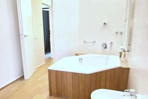 4-Zimmer-Hochparterre mit Kamin, Einbauküche & riesiger Terrasse in Toplage – Julius-Vosseler-Straße 81, 22527 Lokstedt, Hamburg – Vorschaubild 9