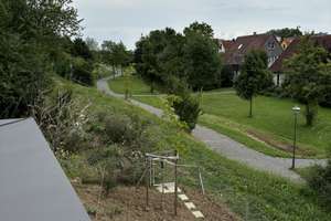 Neuwertiges Haus in Estenfeld –  A+, Ruhelage, Home-Office, Traumblick in – Am Wengert 33, 97230 Estenfeld – Vorschaubild 3