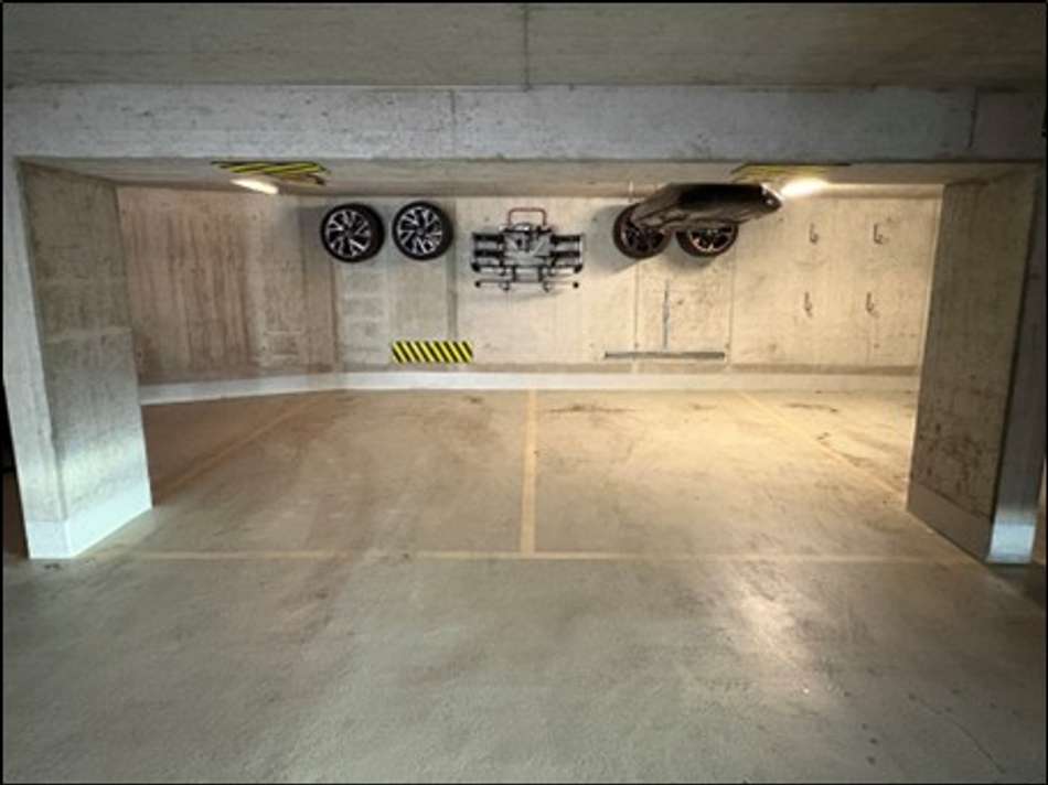28 Tiefgarage - 2 Stellplätze