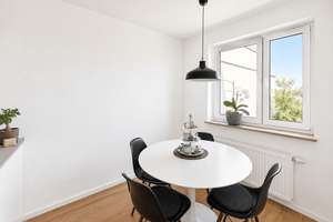 Mit Aufzug: moderne 3,5-ZW mit toller Aussicht und TG-Stellplatz in Hoffeld – Die vollständige Adresse der Immobilie erhältst du vom Anbieter., 70597 Hoffeld, Stuttgart – Vorschaubild 5