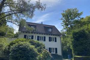 Platz für die Familie und Generationen!
Repräsentative Altbau-Villa erweitert mit großer  Wohnhalle – Die vollständige Adresse der Immobilie erhältst du vom Anbieter., 53127 Venusberg, Bonn – Vorschaubild 3